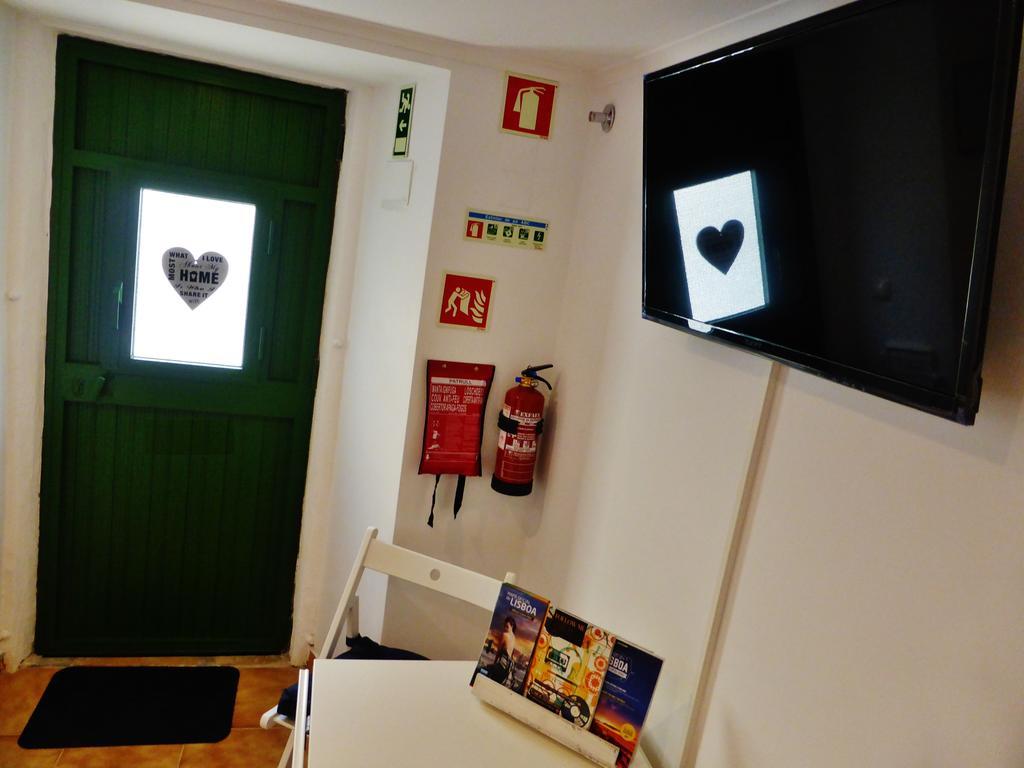 Apartamento Embaixador Mateus Lissabon Kamer foto