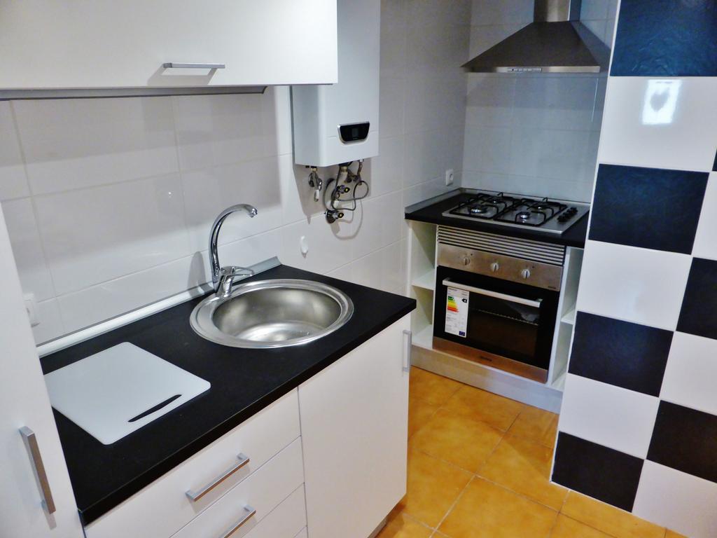 Apartamento Embaixador Mateus Appartement Lissabon Kamer foto